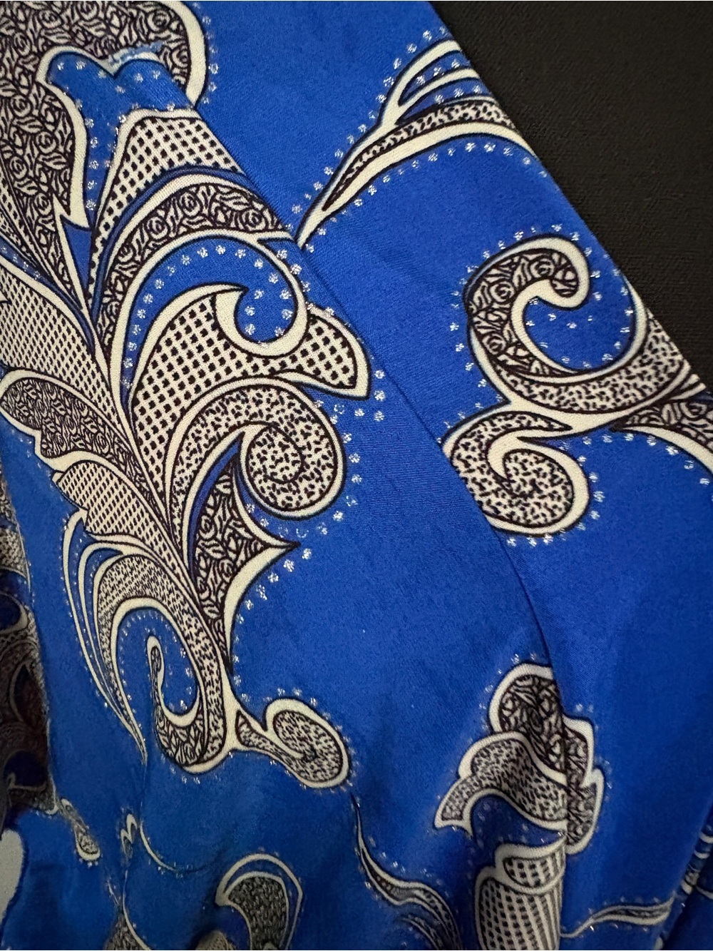 Blue Paisley V-Neck Maxi Dress - Picture 4 of 6